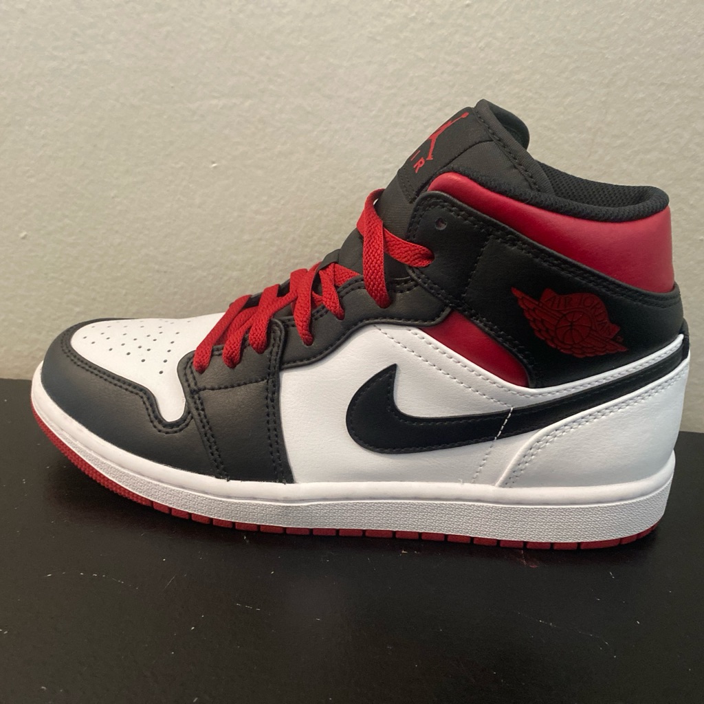 New Nike Air Jordan 1 Mid Gym Red Black White 2023 Dq8426-106 Men’s Size 8
